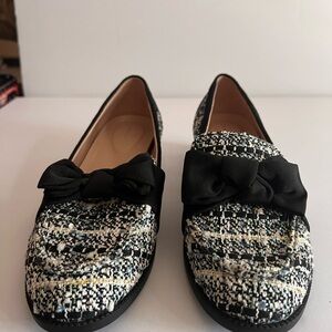 Elegant Black and White Women's Loafers Sz 7 M